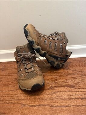 Oboz Women's Brown Waterproof Hiking Boots – Durable Outdoor Comfort